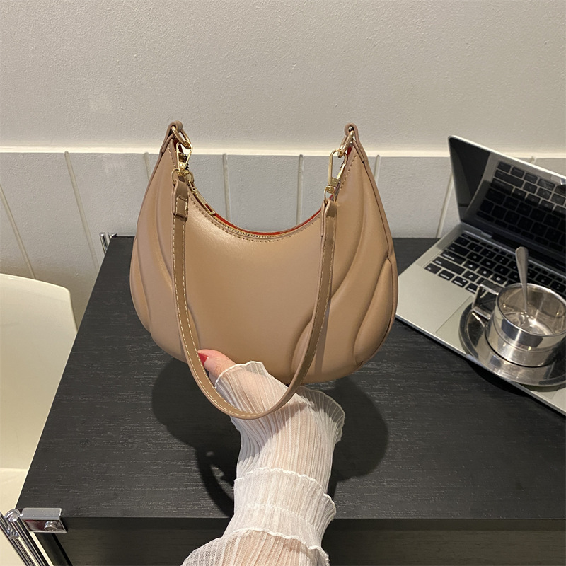 Luxury Brand Designer Bag Textured Embossed French Style Underarm Bag For Women 2024 New Fashion Trendy Shoulder Bag Fashion Versatile Commuter Crossb