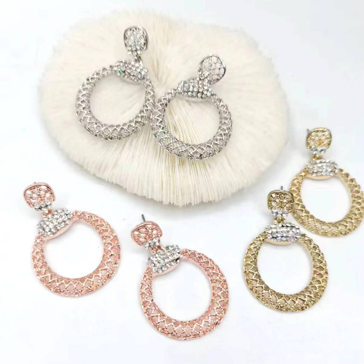 Cross-border Fashion Zinc Alloy Hoop High-end Earrings for Women