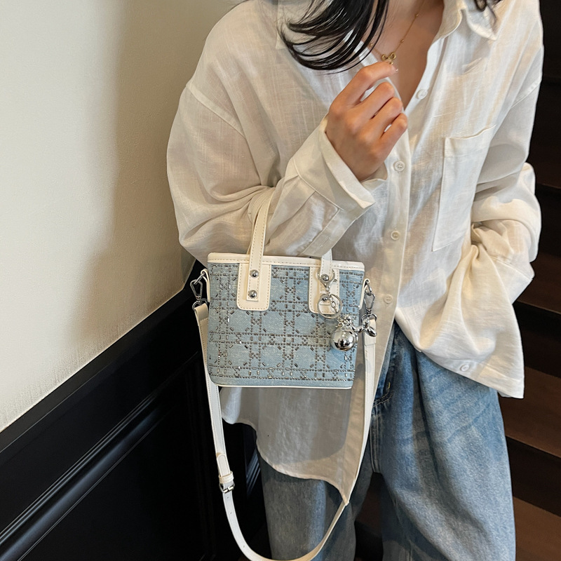 Free Shipping Designer Denim Sequin Bucket Bag New Heavy Craftsmanship High-end Luxury Women's Handbag American Fashion Single Shoulder Crossbody