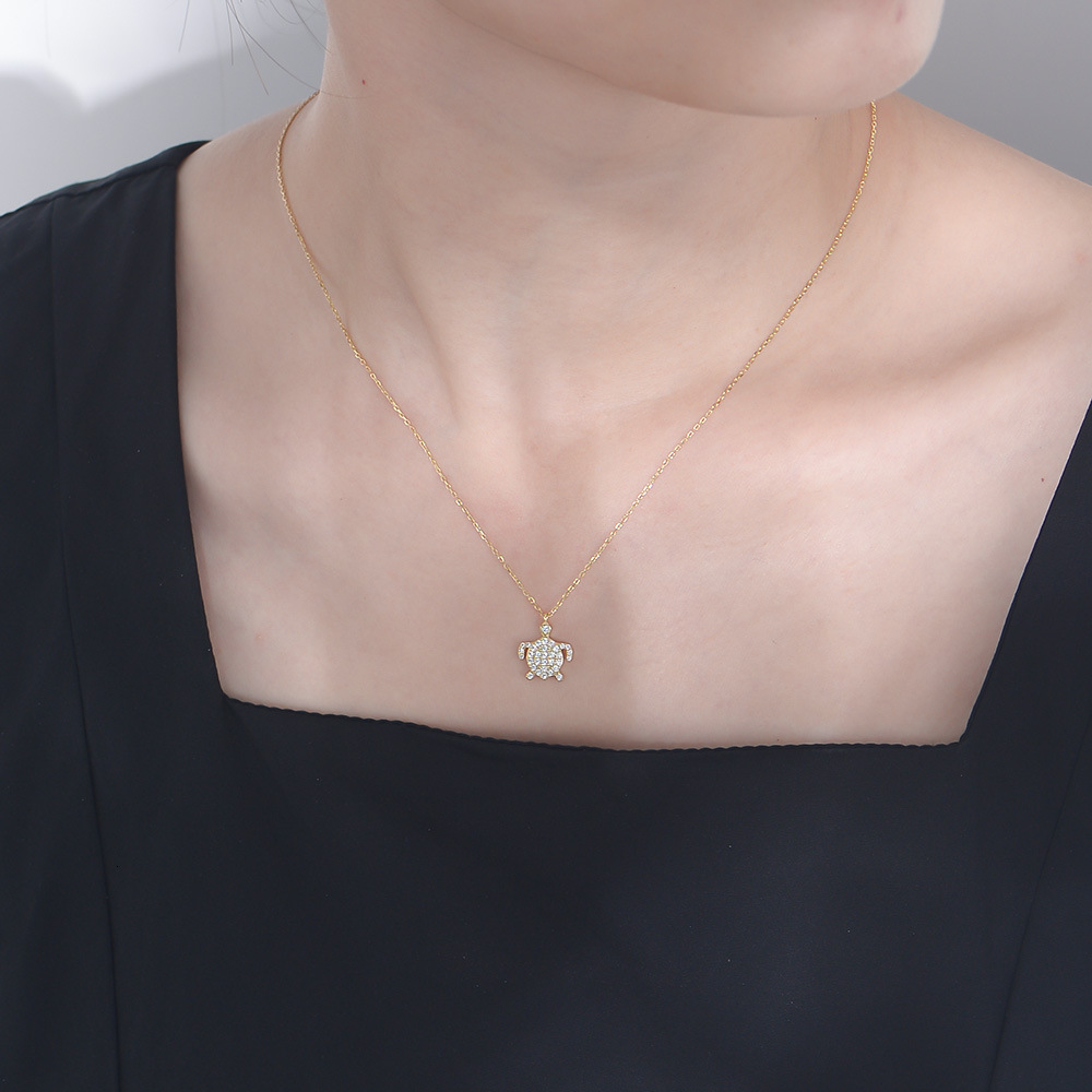 Turtle for Women, Versatile and Stylish, INS Style, S Pure Sier Micro Inlaid Zircon Small Animal Collarbone Chain Necklace Jewelry for Women