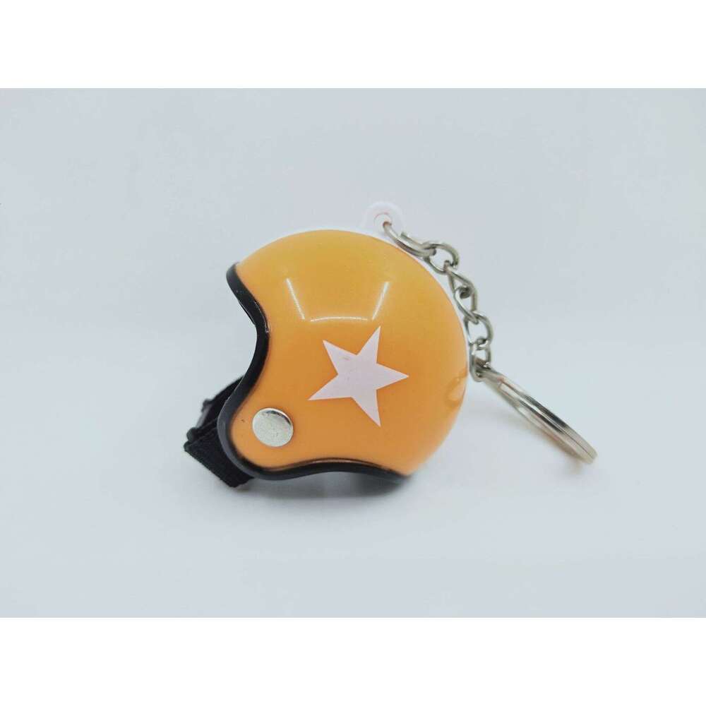 Daisy Windbreaker Duck Five-Star Helmet Keychain Creative Gift Pendant Key Ring
