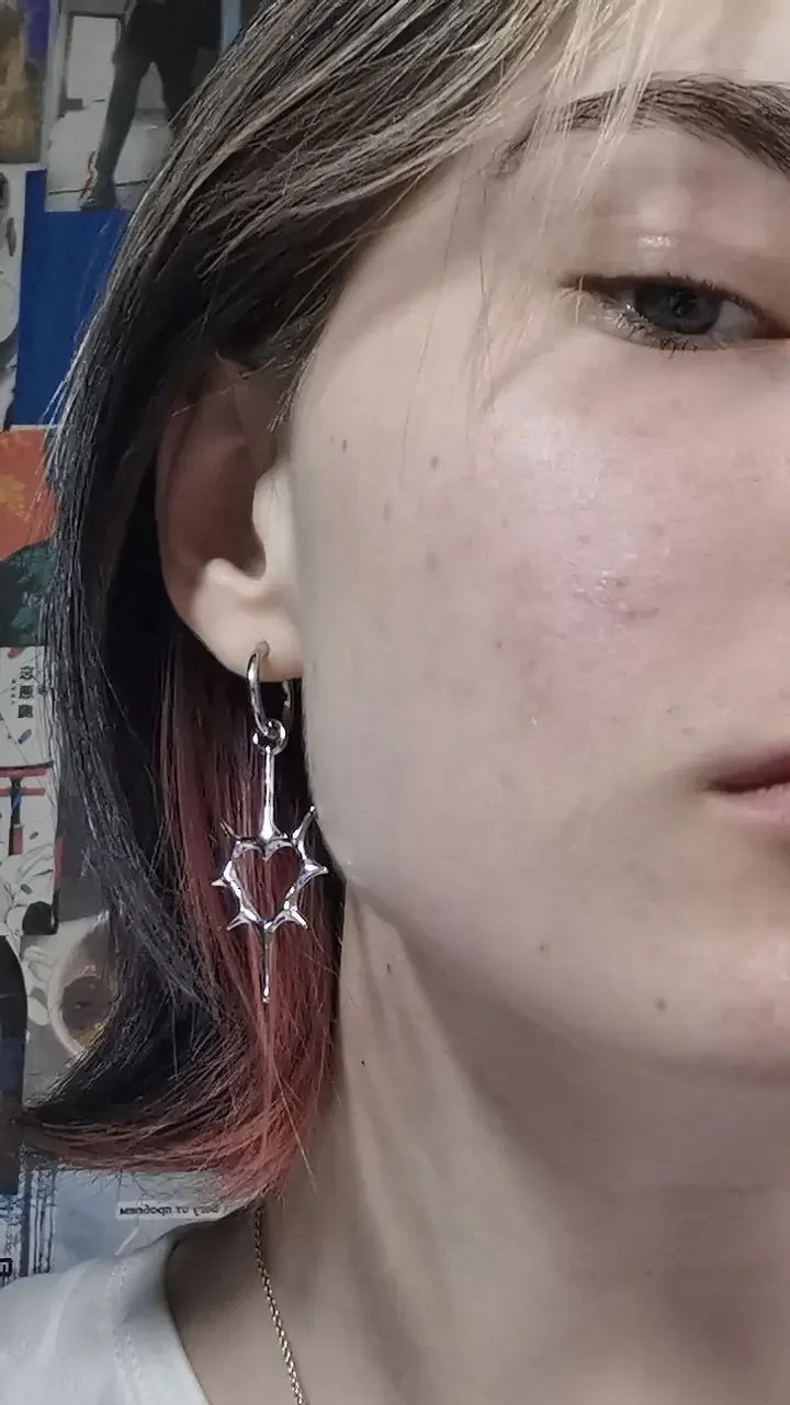 Punk Stainless Steel Spiral Vortex Star Earrings Cool Charms Black 8 Hoop Earring Men Goth Y2K Accessories Grunge Jewelry 250812