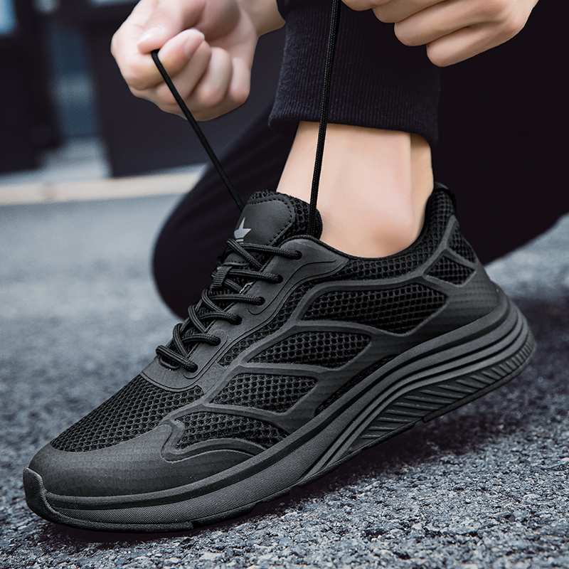 Durable Lightweight Men's Walking Gear Versatile All Season Sport Boots