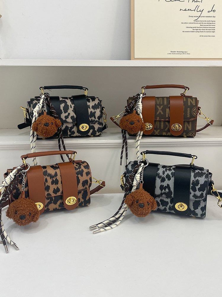 trendy shoulder crossbody purse perfect accessory for your outfit