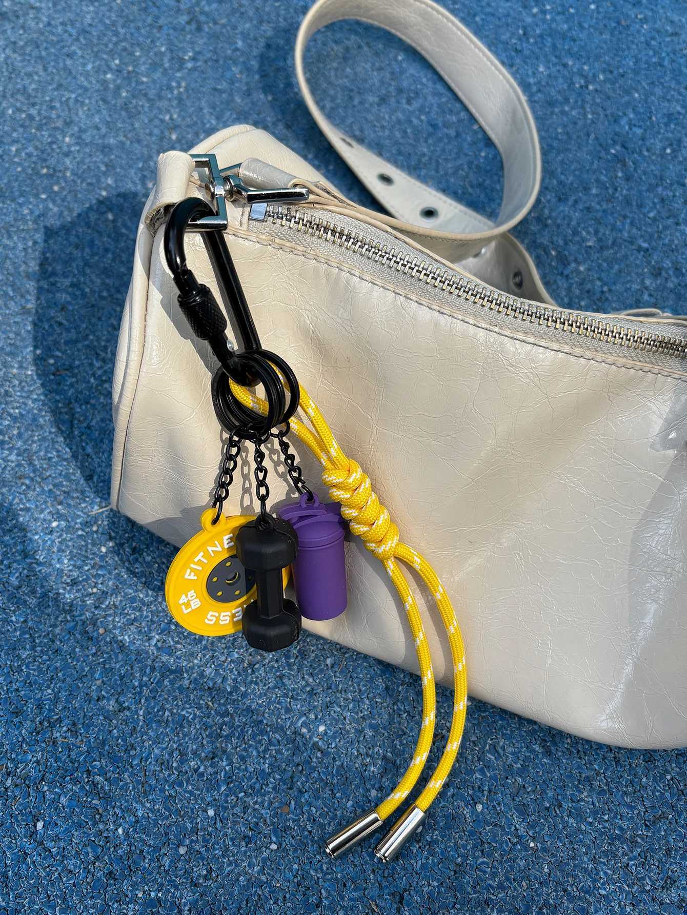 Gym Series Key Chain Color Handmade Rope Key Ring New Fashion Bag Pendant Dumbbell Kettlebell Keychain Bag Charms Y250814