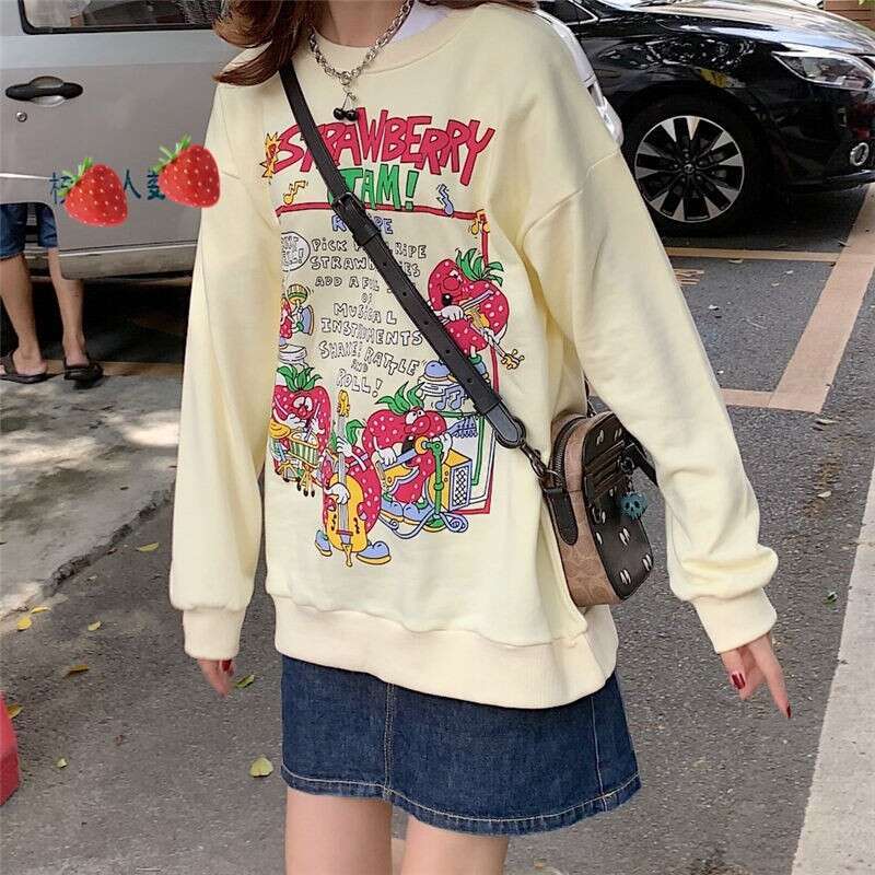 New Style Long Sleeve Crew Neck Loose Streetwear Big Strawberry Harajuku Girl Sweatshirt