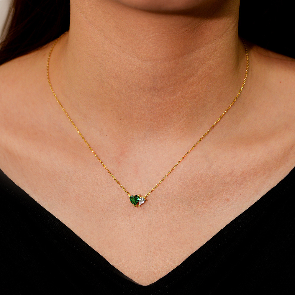 Emerald Heart-Shaped Zircon Sterling Sier Necklace for Women, Korean and Japanese Style, Niche Light , High-End Feel, Simple Versatile Collarbone Chai