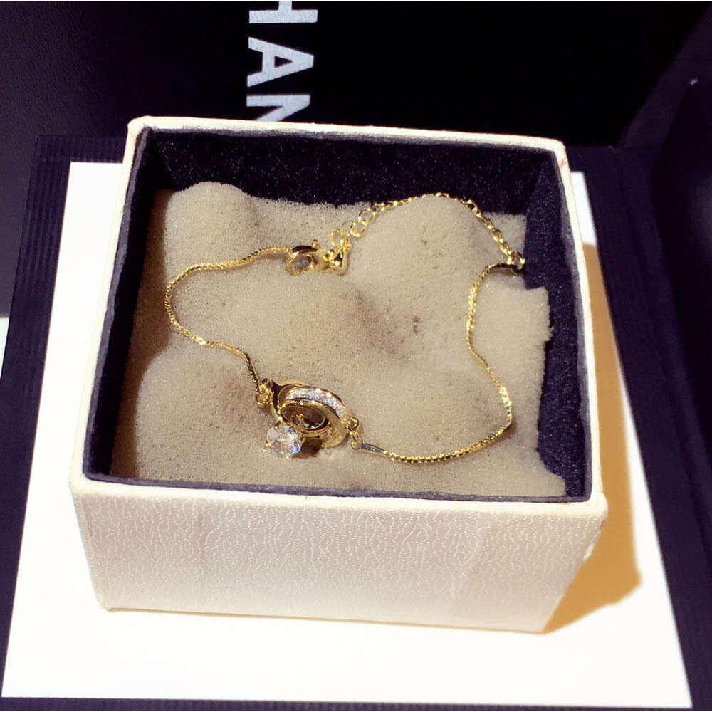 New Fashion Korean Style Bracelet Trendy Zircon Ring Circle Temperament Bangle Jewelry for Women S00278