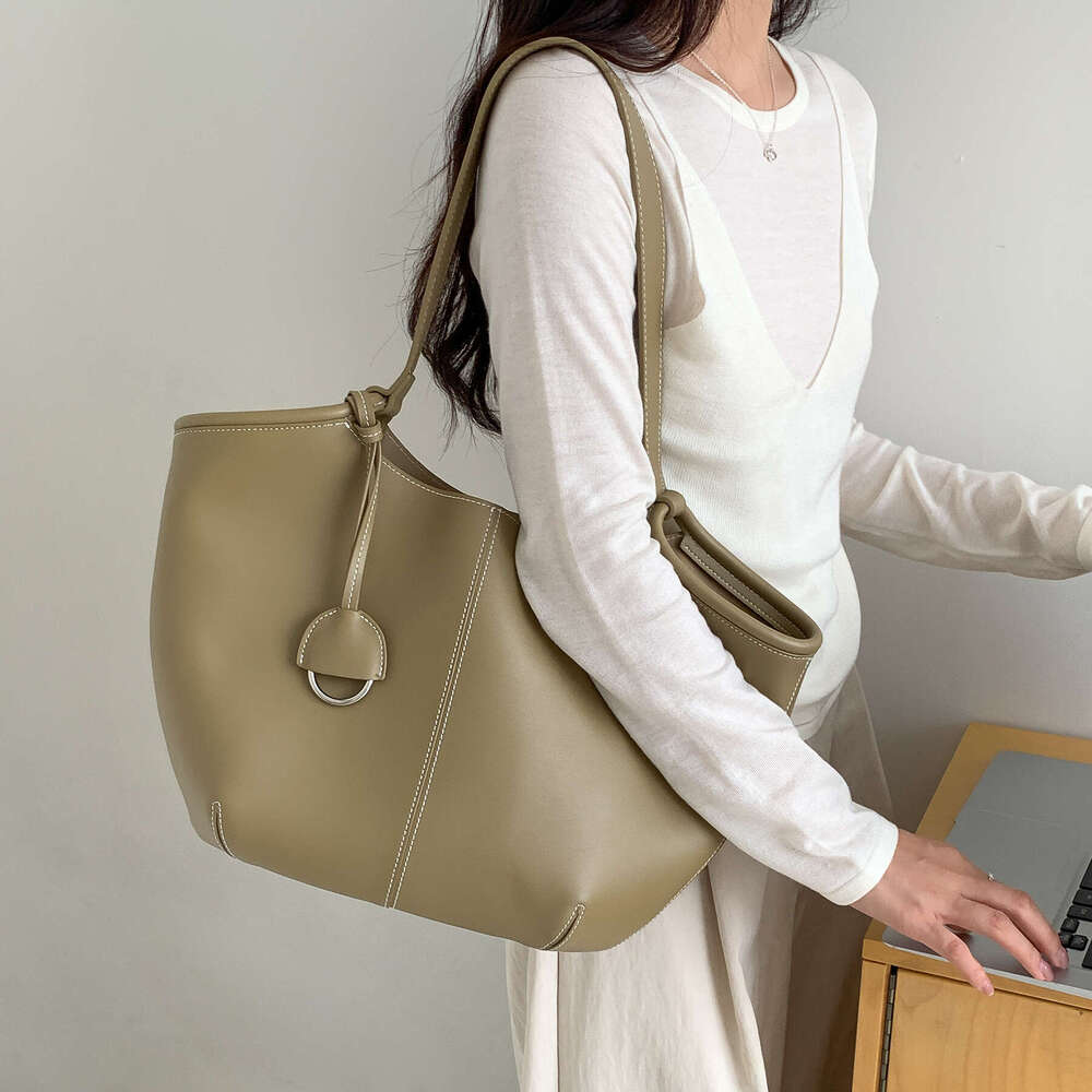 2025 New Summer Korean Version Bags Designer Women Underarm Tote Large Capacity Commuting High-end Soft Leather Single Shoulder Bag