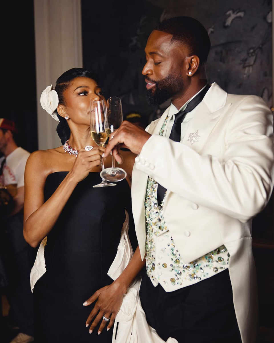 Men Long Tail Tuxedo Slim Fit Double Breasted 2 Pieces Blazer Pants Wedding Groom Party Wear Casual Coat Customized