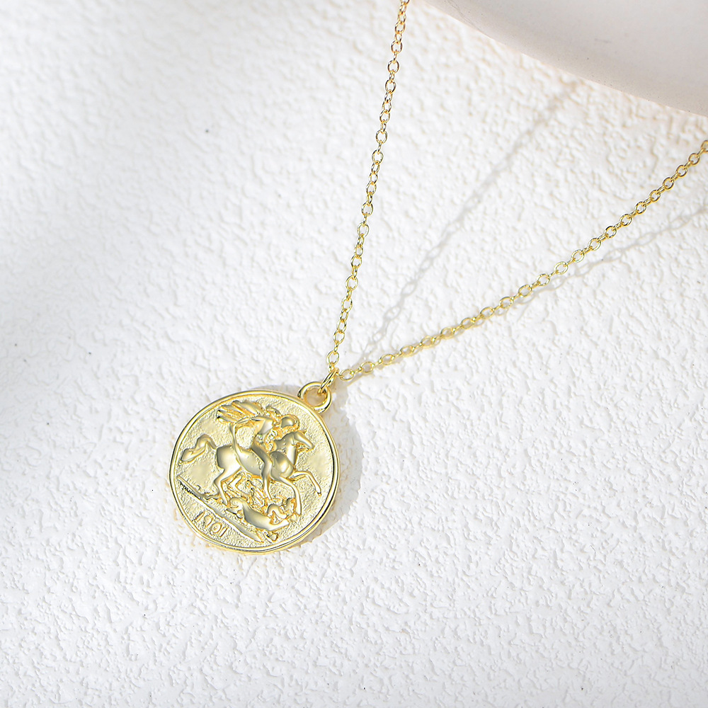 S Pure Sier Portrait Relief Queen Coin Necklace for Women Ins Style Personality Trendy Versatile Collarbone Chain