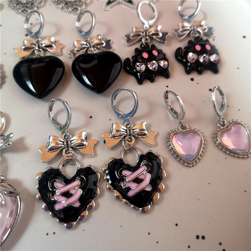 Goth Vintage Cute Bowknot Pink Strawberry Heart Star Pendant Earrings Egirl Gothic 2000s Y2K EMO Rave Jewelry Scene Accessories 250812