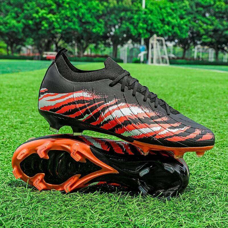 New Men Soccer Shoes Sport Outdoor Adult Football Boots Match Unisex Cleats Ultralight Non-Slip Comfortable Grass High-quality
