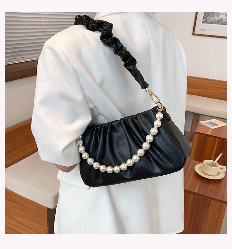 Luxury Brand Designer Bag 2021 New Niche Design Bag For Women, Simple Shoulder Bag With Wrinkled Cloud Design And Pearl Chain Crossbody Bag