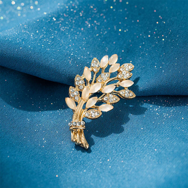 Korean Style Fashion Flower Elegant Temperament Versatile Simple Decorative Clothing Accessory Alloy Brooch