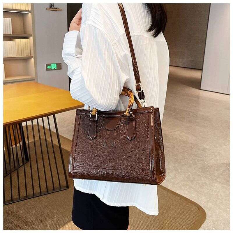 High Quality Bamboo Handbag 2025 New Fashion Trend Crocodile Classic Large Capacity Tote Bag