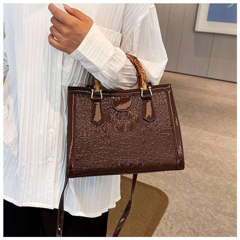 High Quality Bamboo Handbag 2025 New Fashion Trend Crocodile Classic Large Capacity Tote Bag