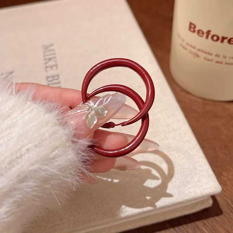Charm Trend Wine Red Color Geometric Circle Hoop Earrings for Women Exaggerate Big Korean Earring Bride Jewelry Accessories Gift XJ250814