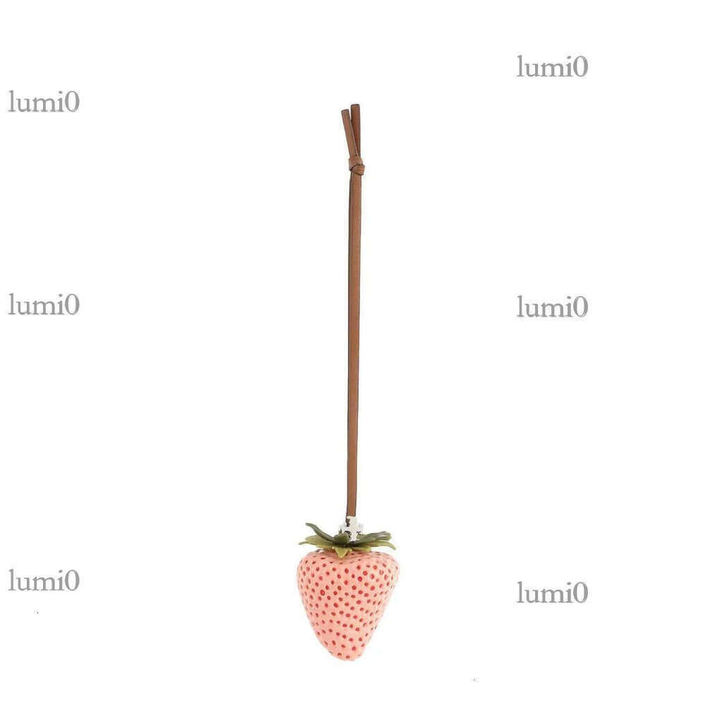 New Hot-Selling Two-Color 3D Realistic Fruit Big Strawberry Pendant Personalized Bag Keychain Accessory