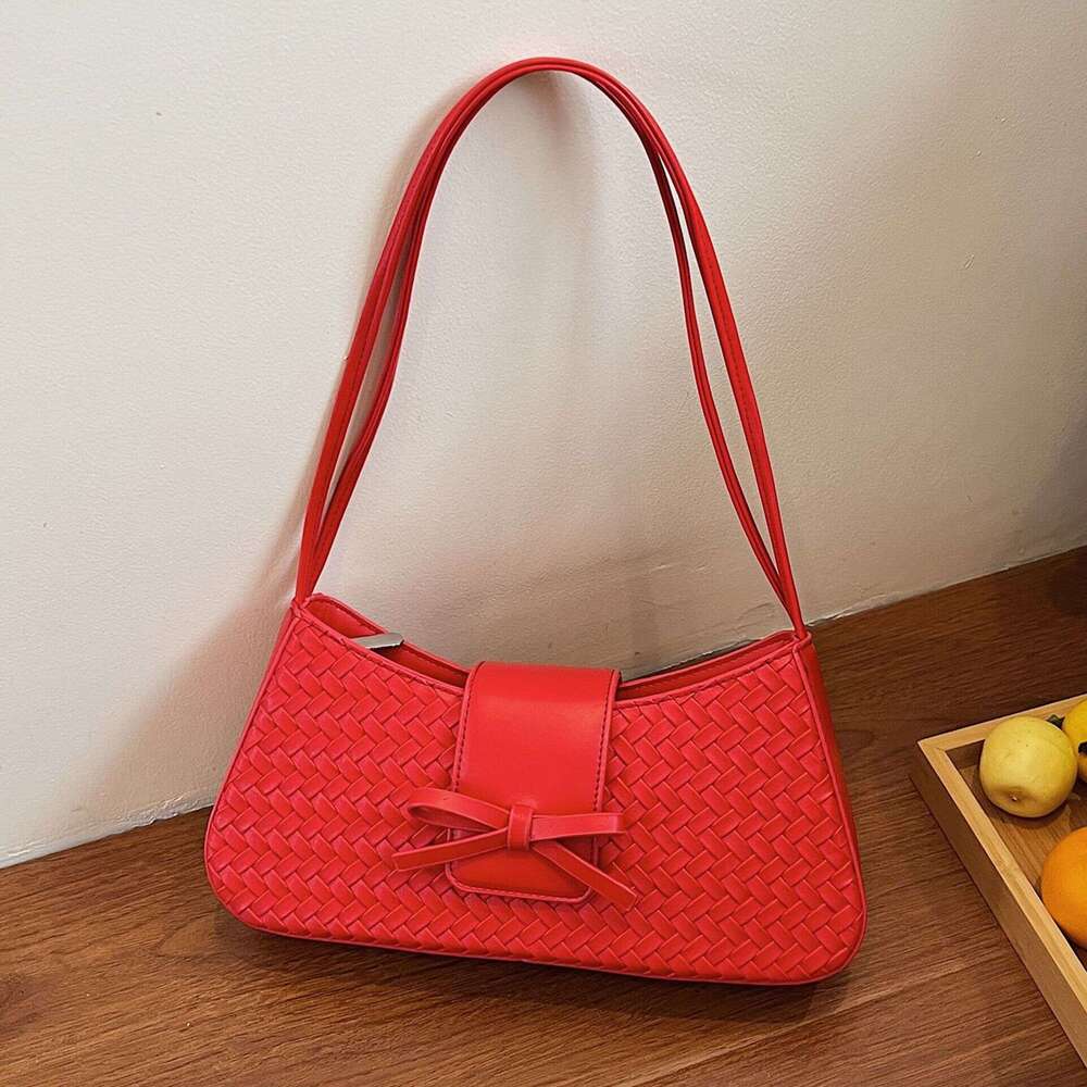 2025 Design Underarm For Women, Cute And Versatile Fashionable Commuter Texture Single Shoulder Bag