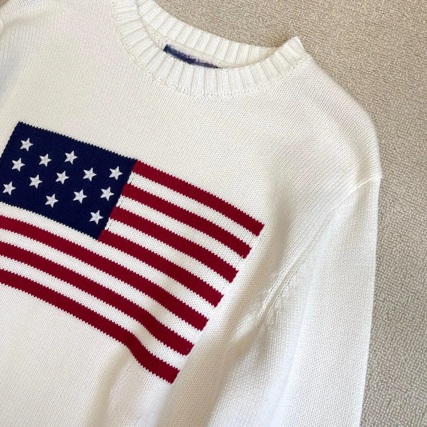 Autumn womens round neck national flag embroidery fashionable temperament commuting versatile pullover knitted sweater 250808