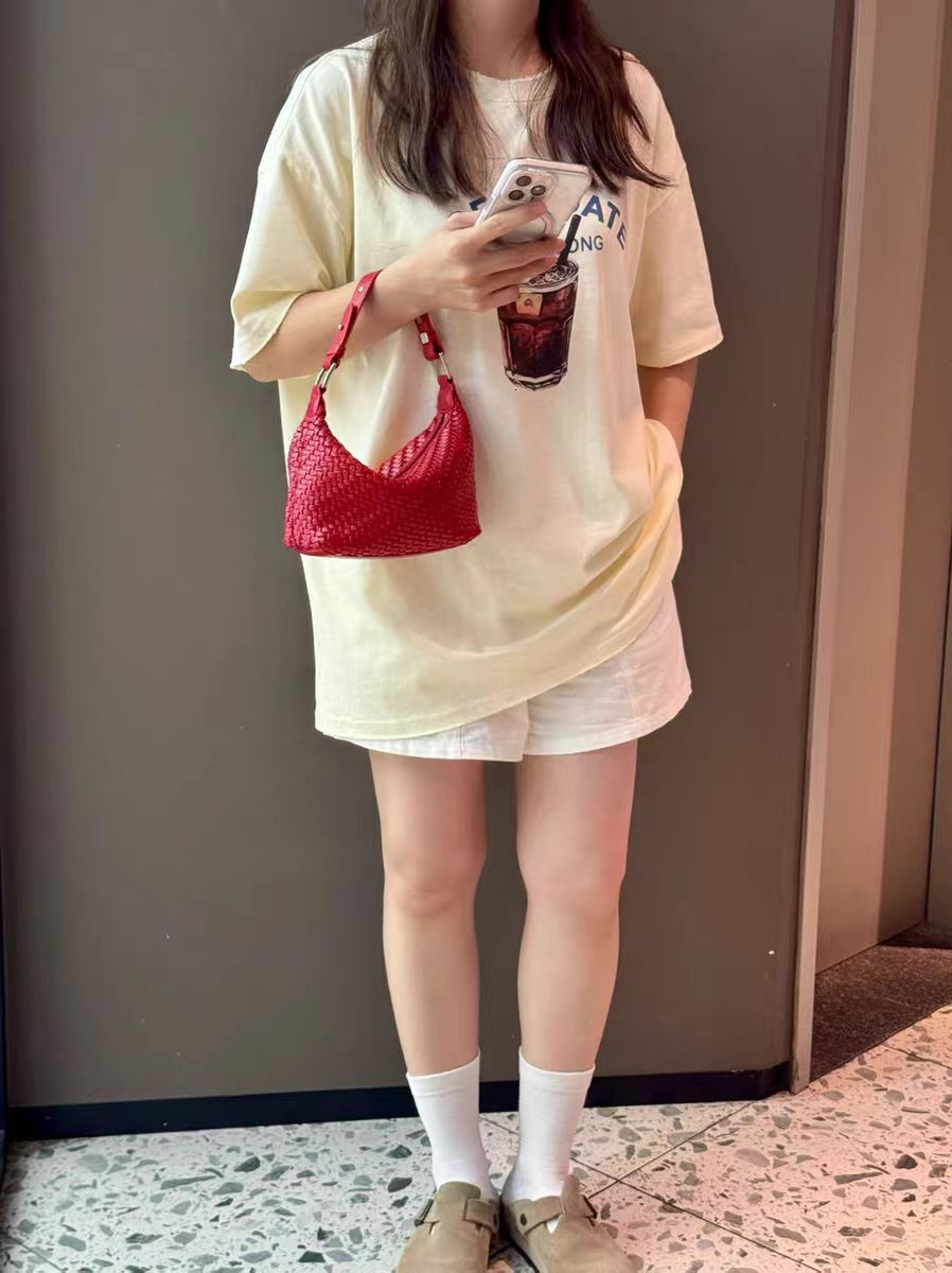 Designer Bag Handwoven Fashion Handheld Underarm Lunch Box Bag Versatile Soft Leather High-end Niche Design Single Shoulder Crossbody Bag Luxury Bag F