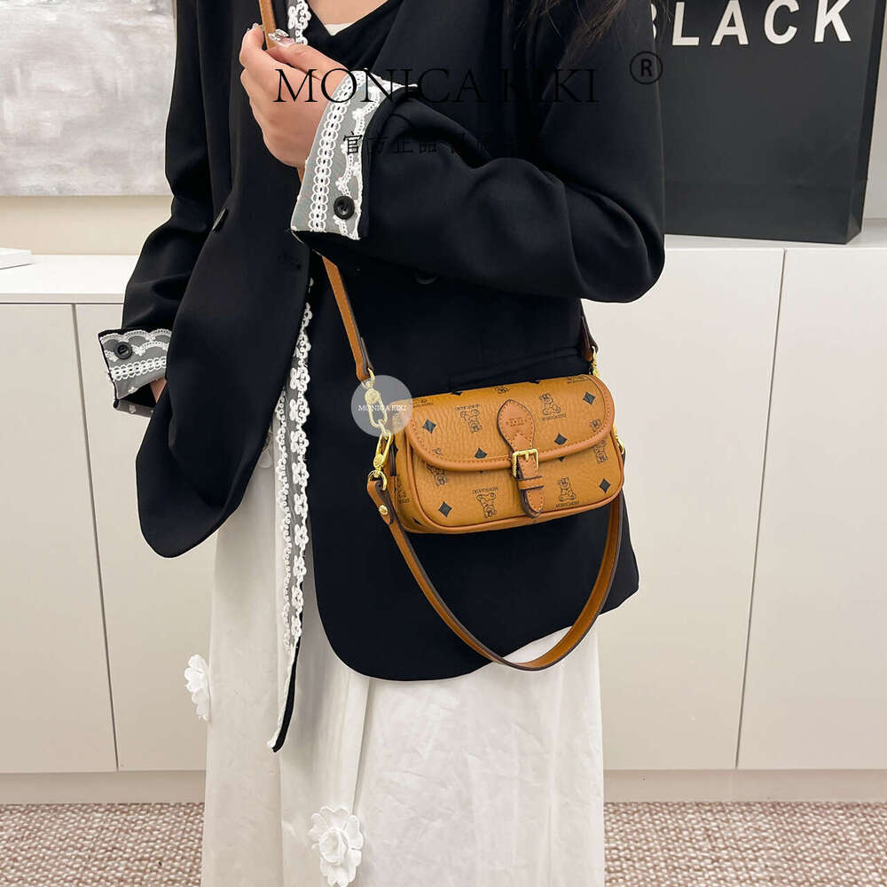 Single Monica Chic Shoulder Crossbody Small Square for Women with Printed Cute Bear Design, Stylish and Versatile Messenger Bag Design,