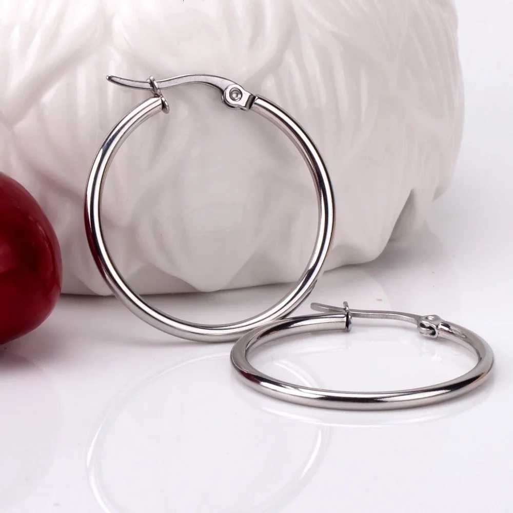 Small Big Circle Women Hoop Earrings Exaggerated Hoop Ear Loop Smooth Ring Round Earring Stainless Steel Jewelry Wholesale XJ250814