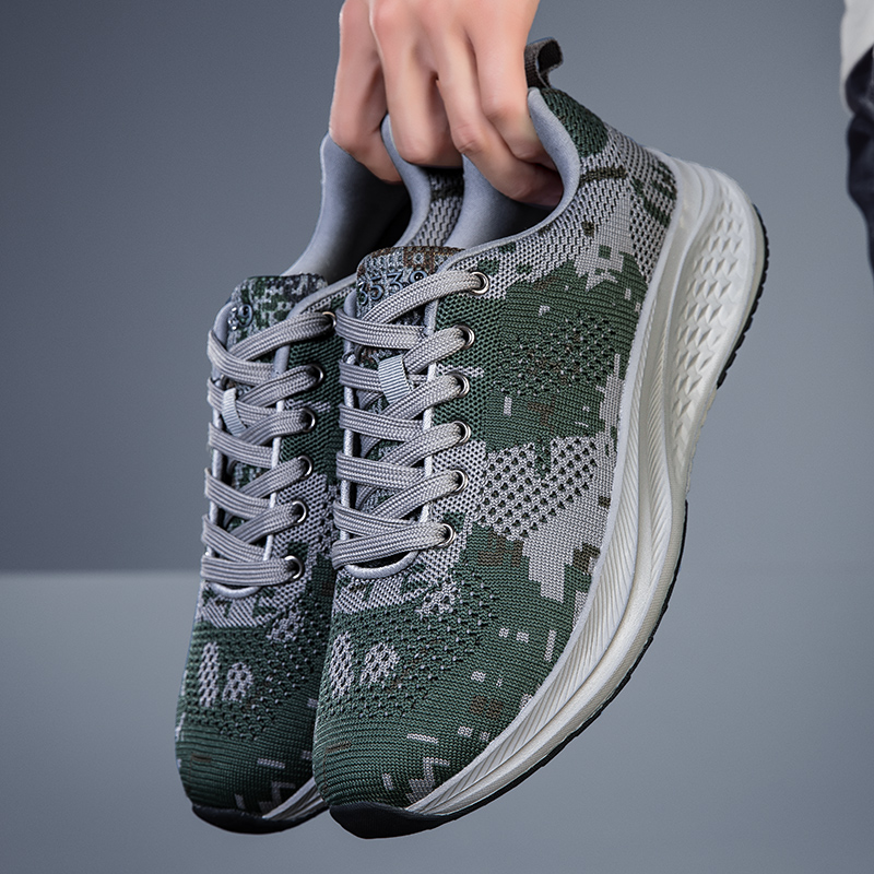 2025 New military fan shoes for summer, breathable, anti-slip, wear-resistant, mesh surface, outdoor leisure sports shoes, low-, fashionable trend