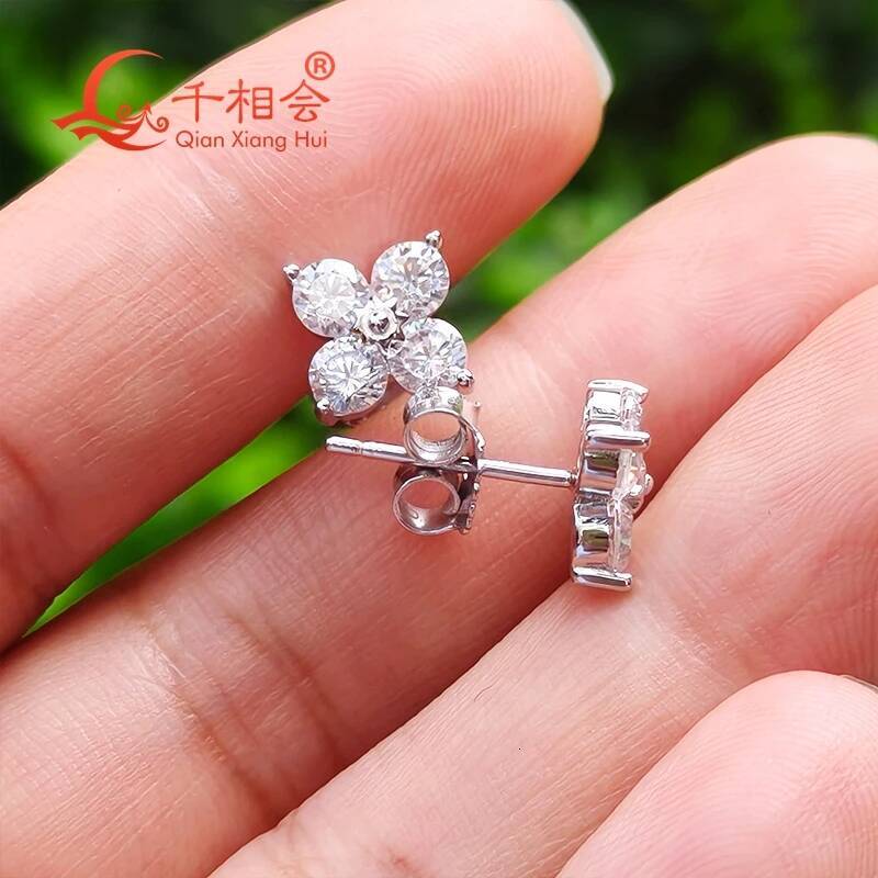 S925 Silver White Moissanite Four Leaf Clover Stud Earrings 1.6ct 3.5mm round Jewelry Gift for Valentines Day Wedding