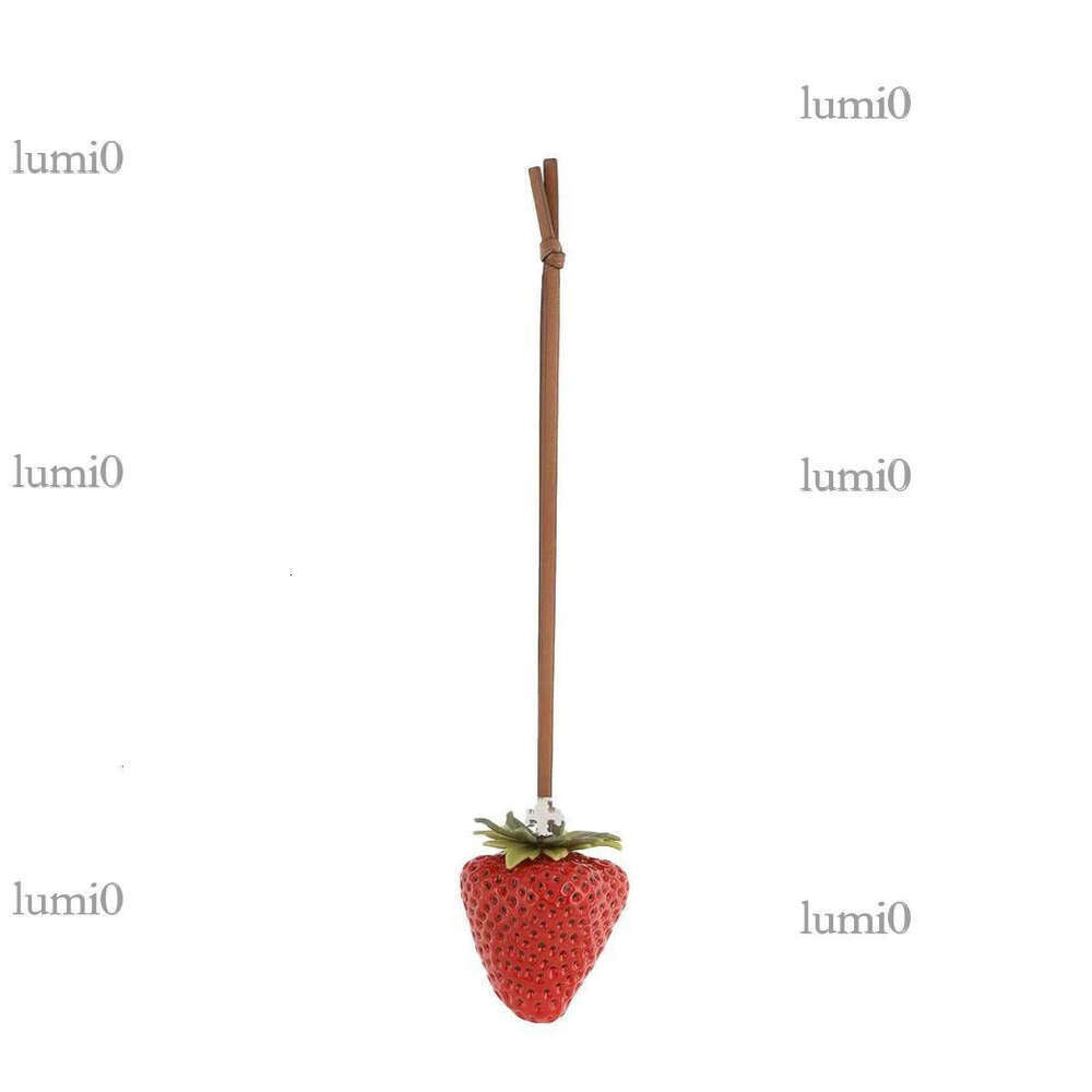 New Hot-Selling Two-Color 3D Realistic Fruit Big Strawberry Pendant Personalized Bag Keychain Accessory