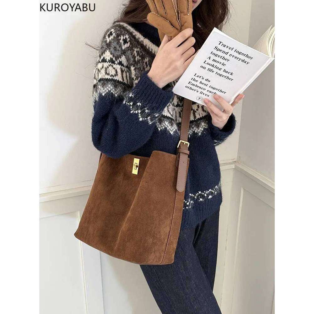 Vintage Women's Large Capacity Suede Shoulder Solid Color Fashion Simple Casual Commuter Bag Bolsos De Mujer 49D212