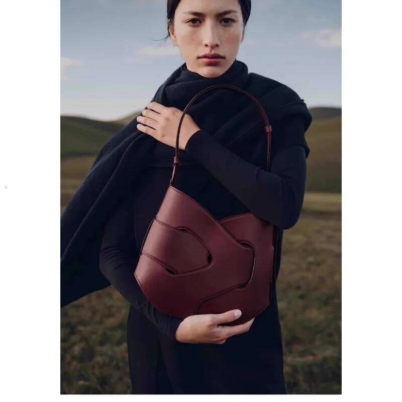 High End Handbag Designer Retro Leather Woven Women s Shopping Makeup Shoulder Wallet Armpit Bag bag