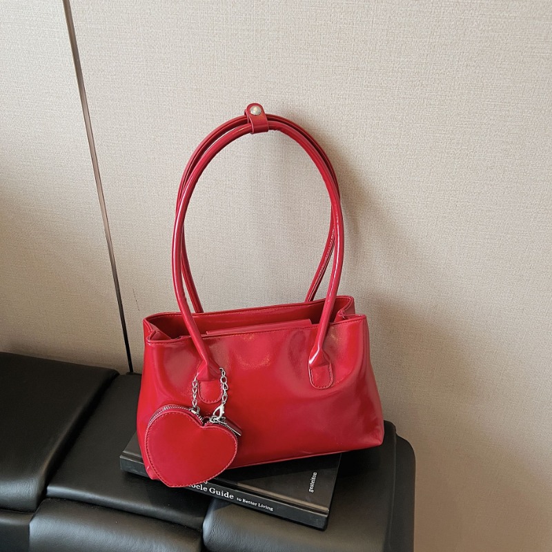 Trendy Womans Casual Shoulder Bag with Gloss Finish
