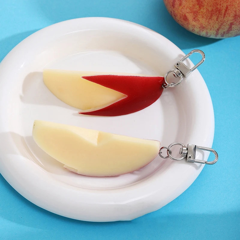 Artistic Rabbit Apple Segment Keychain; Interesting Bag Pendant Gift Item 250813