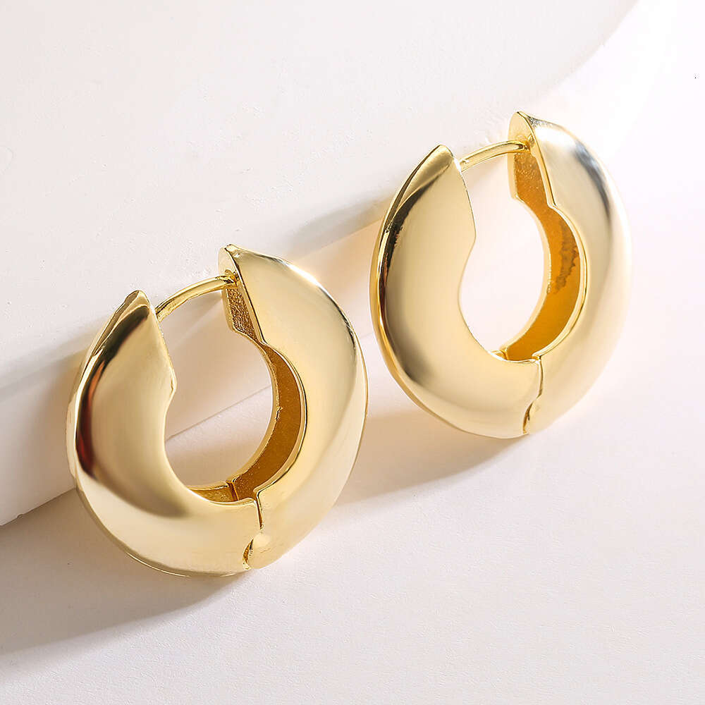 Designer Hot-Sell for Women Fashion Simple Hoop Jewelry Copper Gold-Plated Plain Personality Earrs