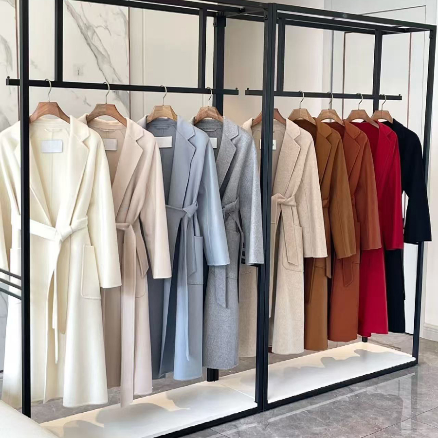 Designer Women's Fur Long Labbro Jacket Women Winter Coat Thick Warm Robe Style Lace Up Coat Oversize Outerwear Classic Overcoat Real Lambswool Coats