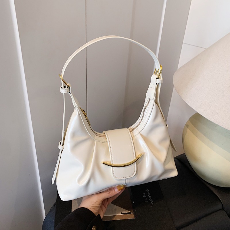 Chic Minimalist Unisex Shoulder Bag Durable & Stylish Everyday Accessory