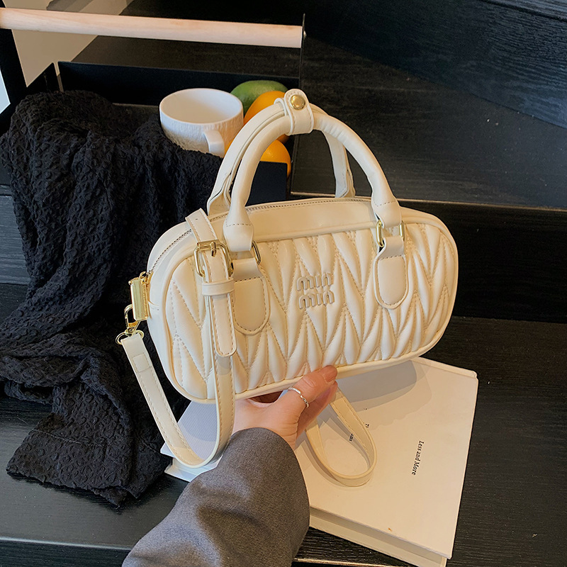 Simple Women's Wrinkled Small Square Bag Armpit Bag Free Shipping Designer Luxury New Letter Shoulder Bag Fashion Elegant Casual Mini Handbag