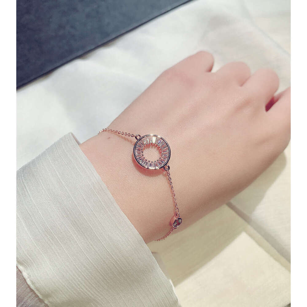 New Fashion Korean and Japanese Style Hollow Zircon Inlaid Circle Bracelet Elegant Women's Jewelry S00308