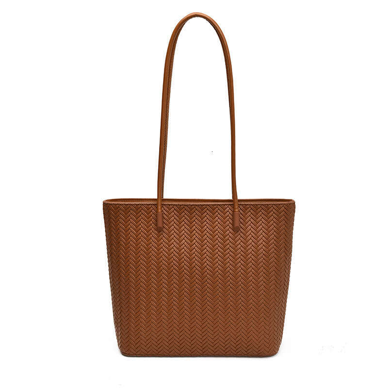 Korean Version Underarm Large Capacity Woven Tote for Women 2025 New Trendy Fashion Commuter Shoulder Bag
