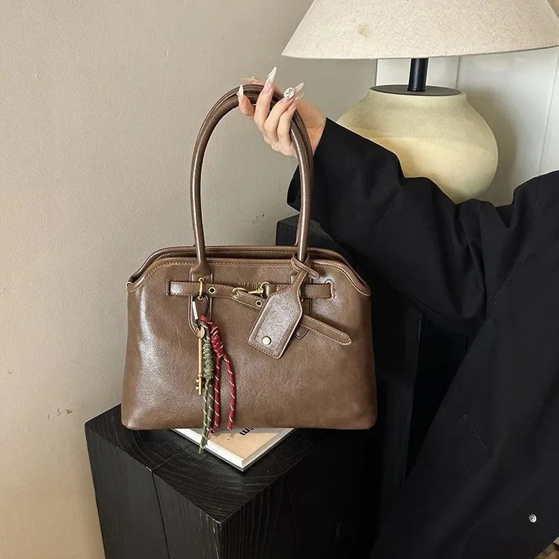 Designer Bag 2025 New Luxury tote bag Handbag Classic Brown Fashion High Quality Multifunctional Handbag Street Essential Shopping Bag 001