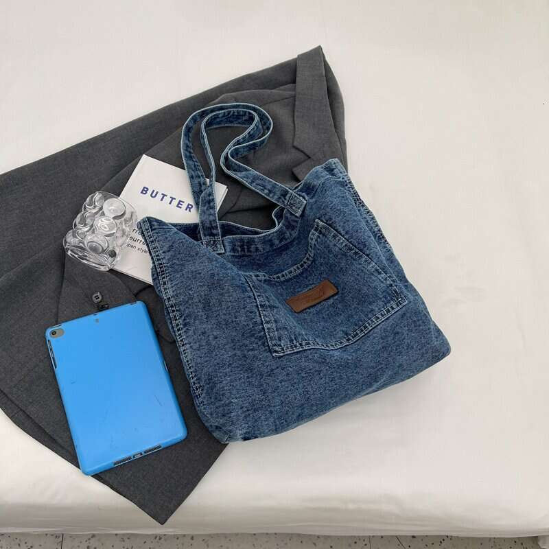 Denim Canvas Shoulder for Women 2025 New Large Capacity Shopping Niche Artistic Tote Bag Bags Designer Women Casual Handbag