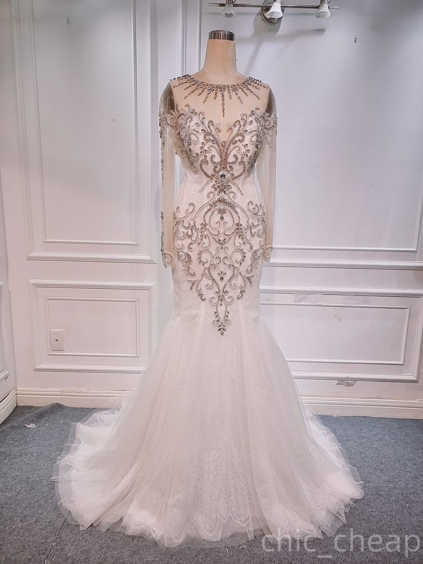 2025 Aso Ebi Plus Size Ivory Mermaid Wedding Dress Beaded Crystals Lace Tulle Detachable Train Vintage Bridal Gowns Dresses ZJ0611