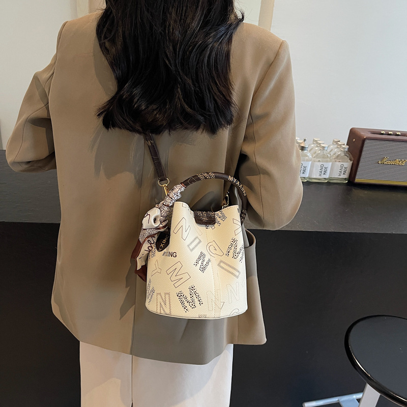 Vintage Light Luxury Women's Letter Bucket Bag Handbag Free Shipping Designer Fashion New Mother And Daughter Bag Versatile Single Shoulder Cross