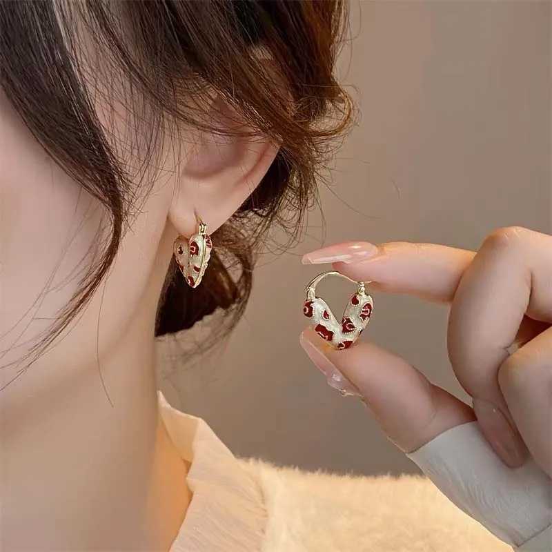 2025 Trend Red Dripping Oil Heart Hoop Earrings For Women Girls Korean Elegant Dangle Earring Jewelry Gift XJ250814