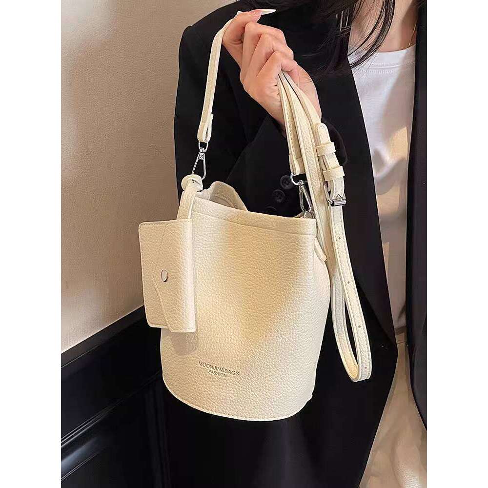 Niche Design Simple Casual Commuter Handbag for Women 2025 NEW free shipping Spring New Fashion Versatile Crossbody Bucket Bag