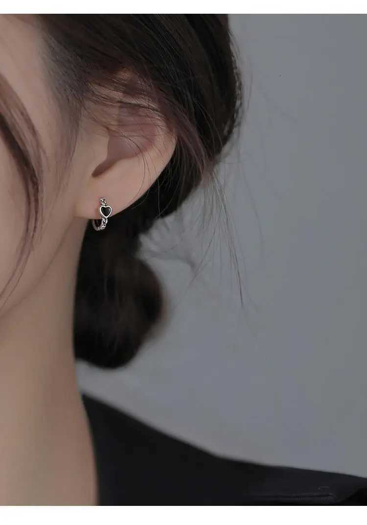 925 Sterling Silver Black Heart Hoop Earrings Simple Temperament Inlaid for Women Wedding Jewelry Accessories XJ250814