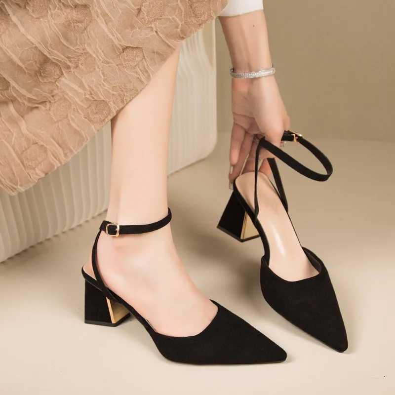 Summer New Pointed Fashion One Line Buckle Style Shallow Mouth Sandals Womens Comfortable Banquet Shoes High Heel Pumps W250814