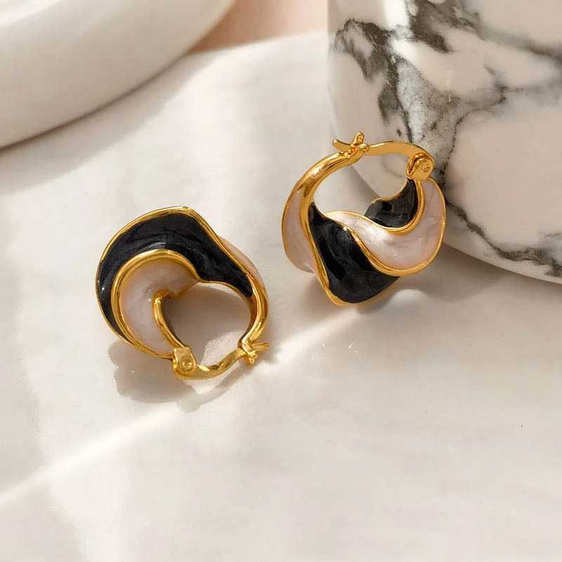 New Trend Enamel Color Metal Texture Small Hoop Earrings for Women Gold Plated Statement Ear Buckle Creative Jewelry Gifts XJ250814